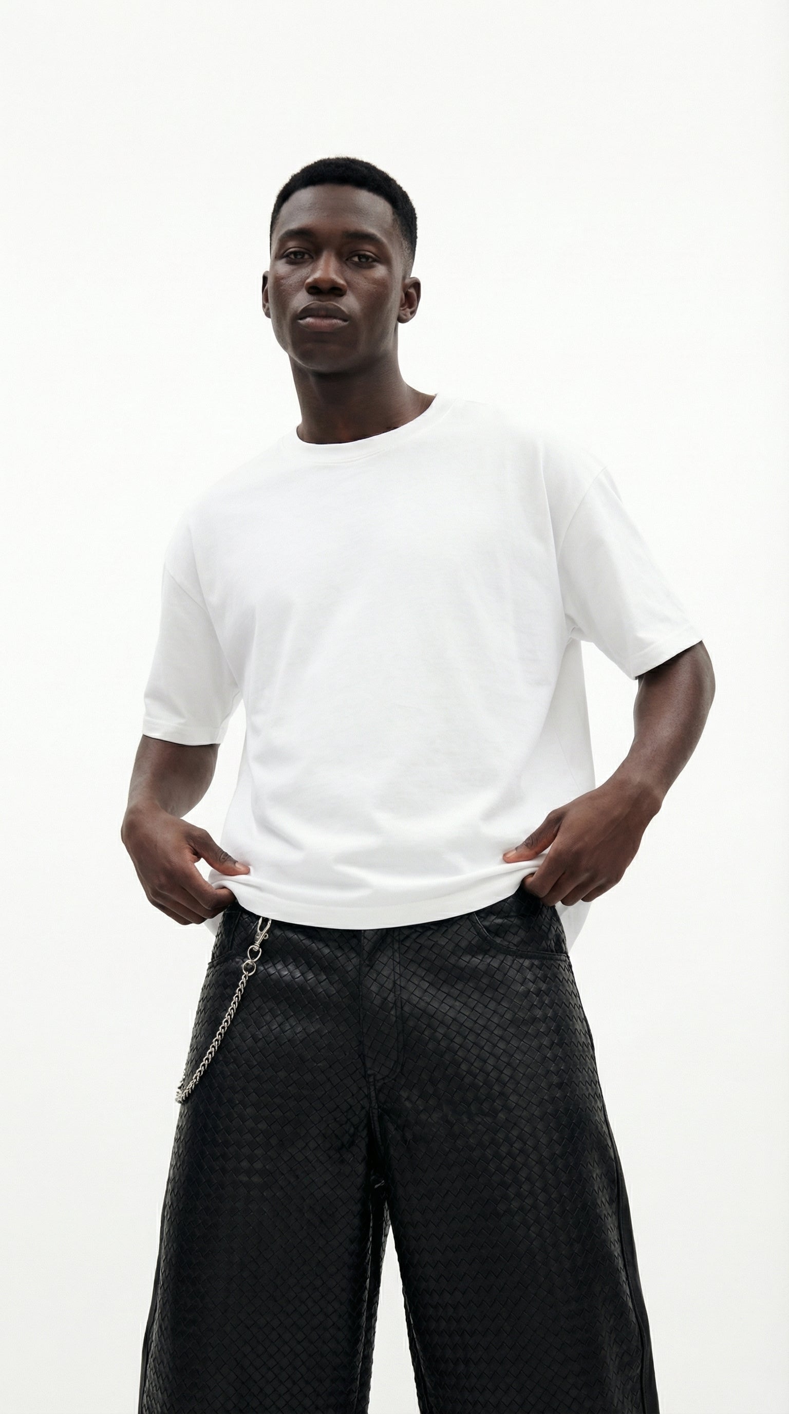 WHITE BASIC OVERSIZED T-SHIRT