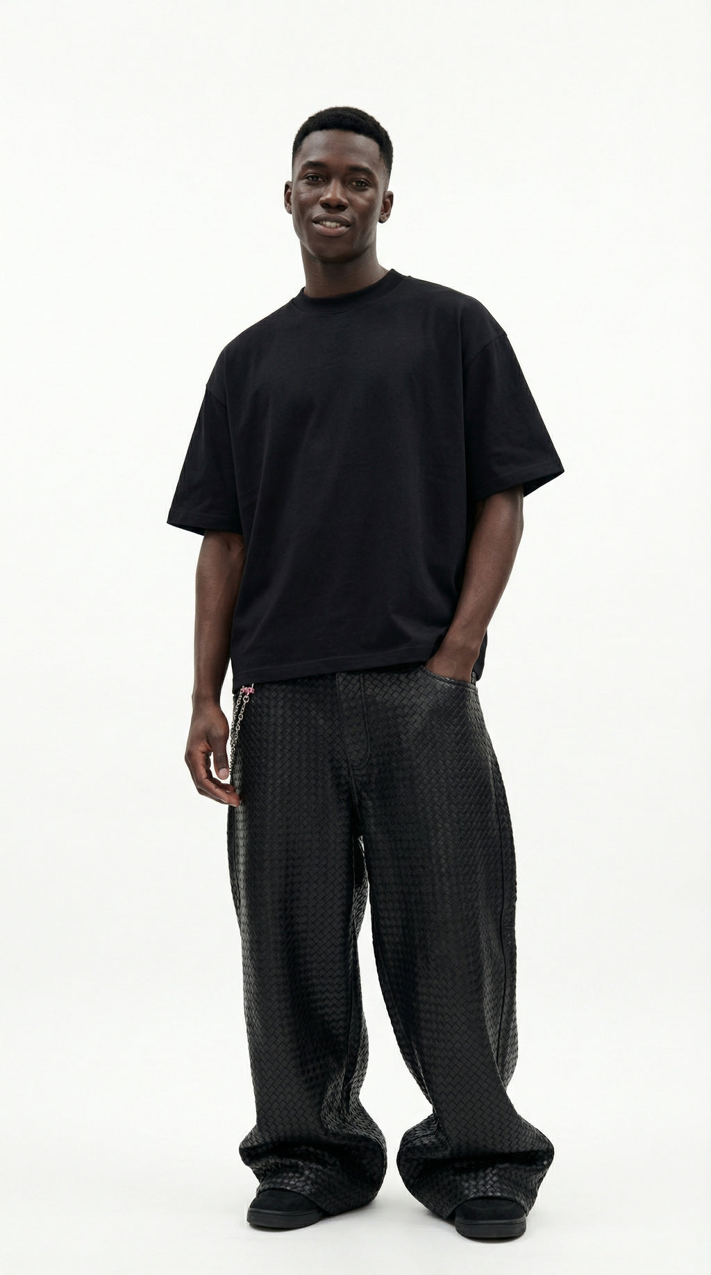 BLACK BASIC OVERSIZED T-SHIRT