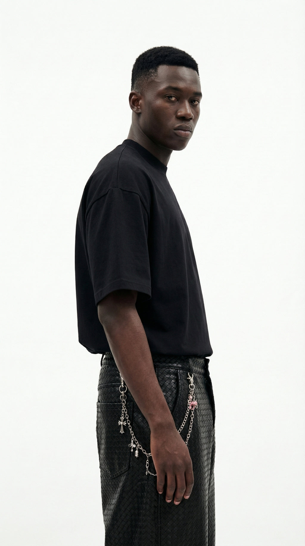 BLACK BASIC OVERSIZED T-SHIRT